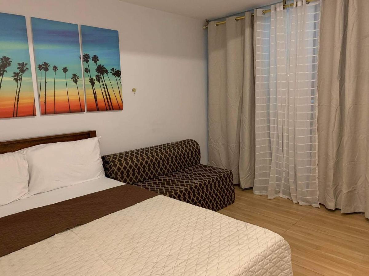 Azure C7 Balcony, Wifi, Near Mall Airport Manila Exterior photo